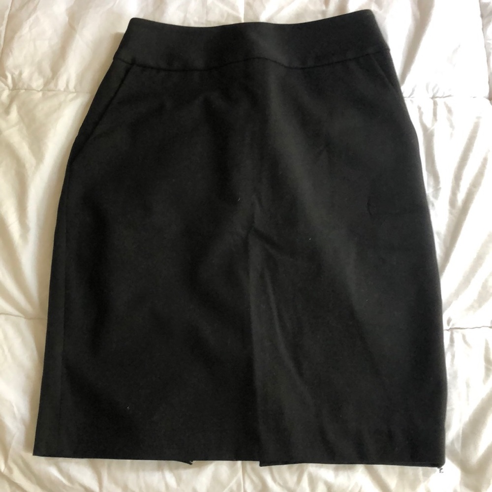black pencil skirt